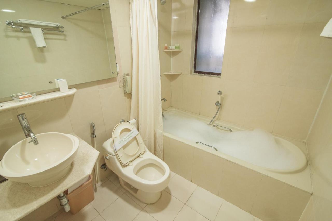 Sai Vishram Business Hotel บังกาลอร์ ภายนอก รูปภาพ