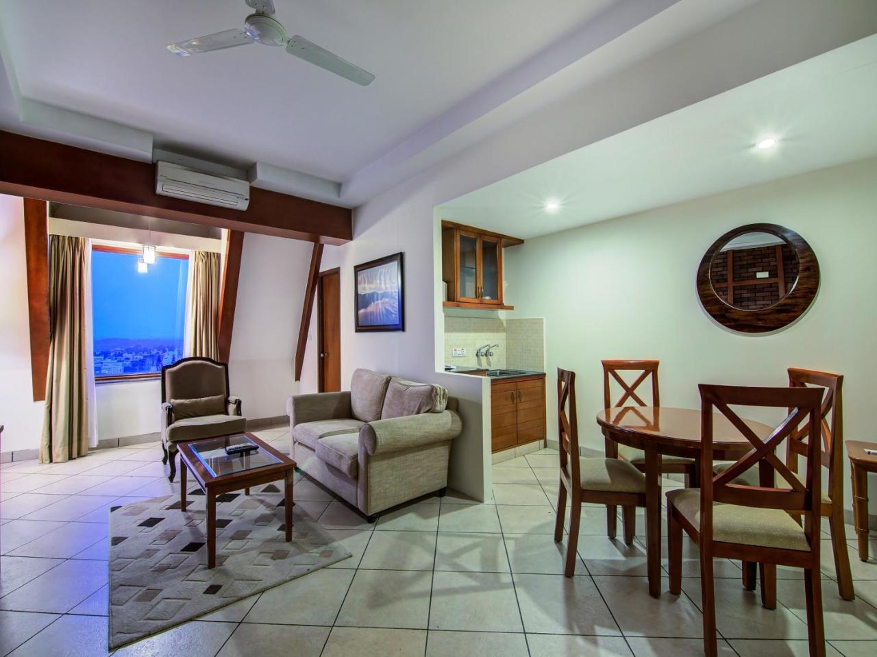 Sai Vishram Business Hotel บังกาลอร์ ภายนอก รูปภาพ